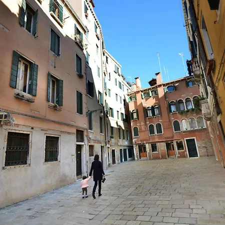 Ve.n.i.ce. Cera Casa Del Sol Daire *